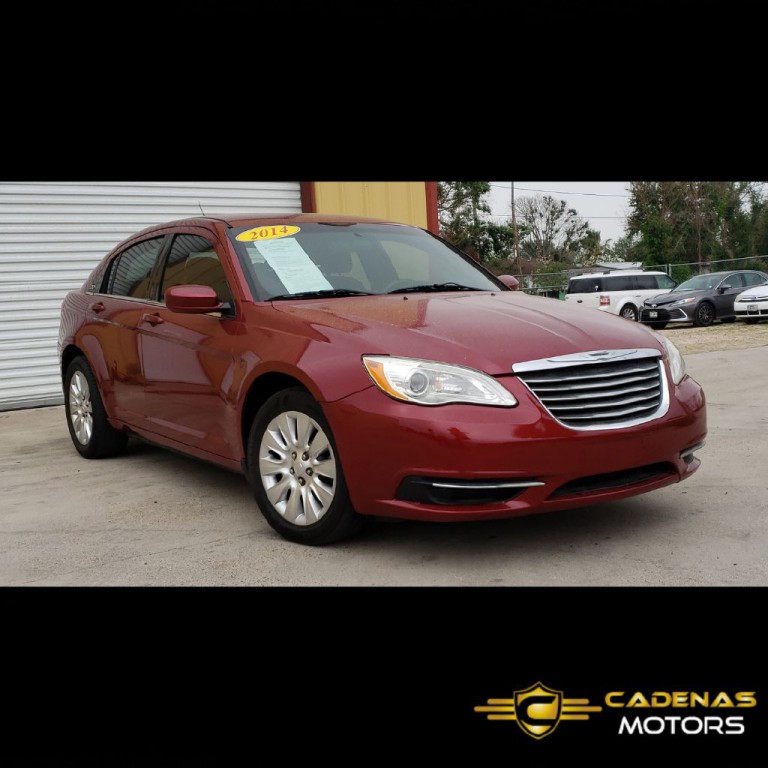 2014 Chrysler 200 Image 2