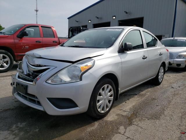 2015 Nissan Versa Image 2
