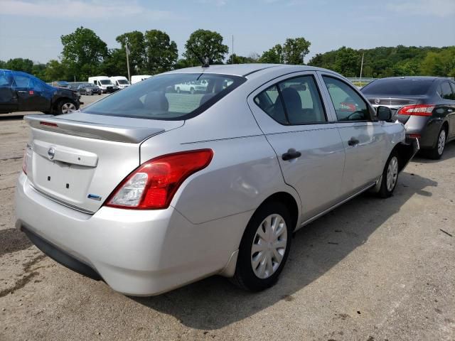 2015 Nissan Versa Image 3