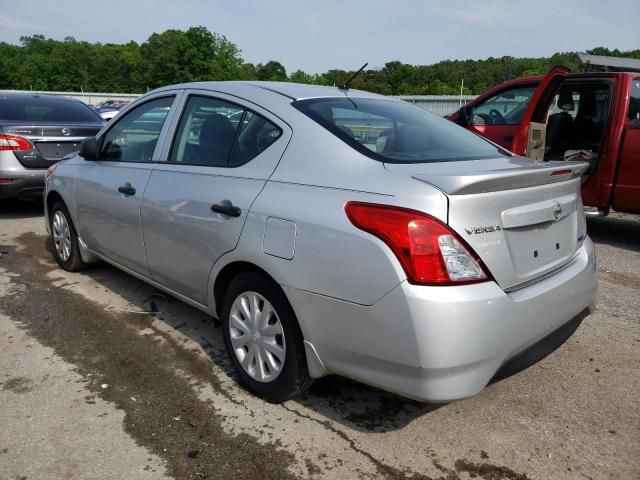 2015 Nissan Versa Image 4
