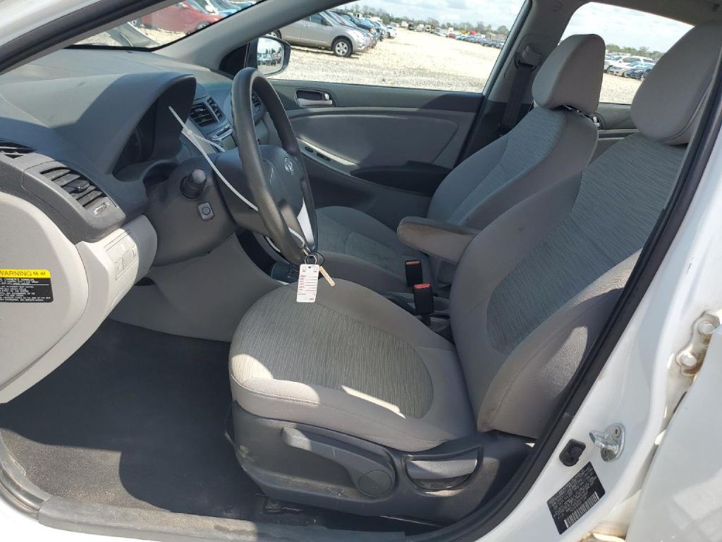 2017 Hyundai Accent Image 8