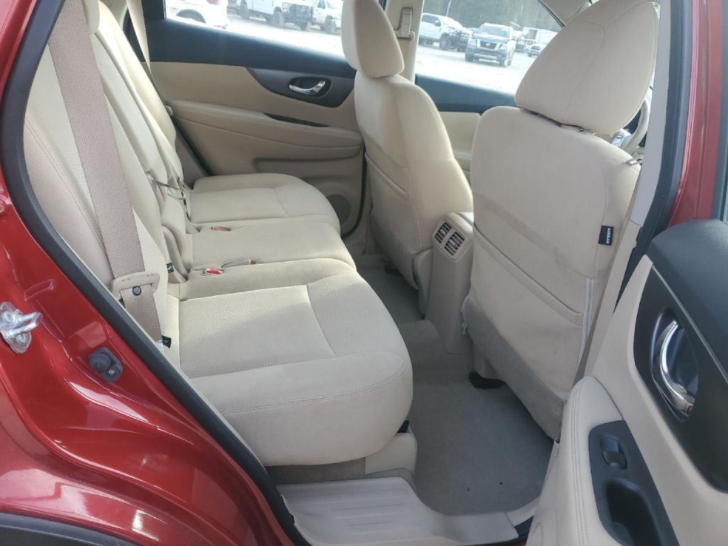 2015 Nissan Rogue Image 9