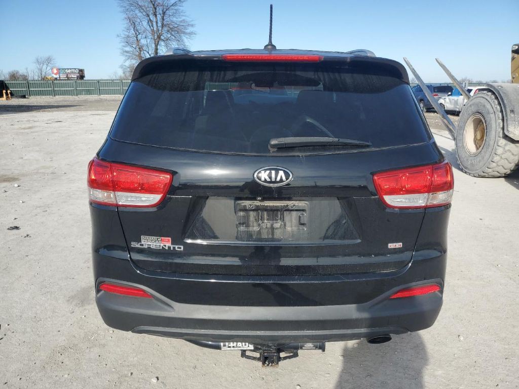 2016 Kia Sorento Image 5