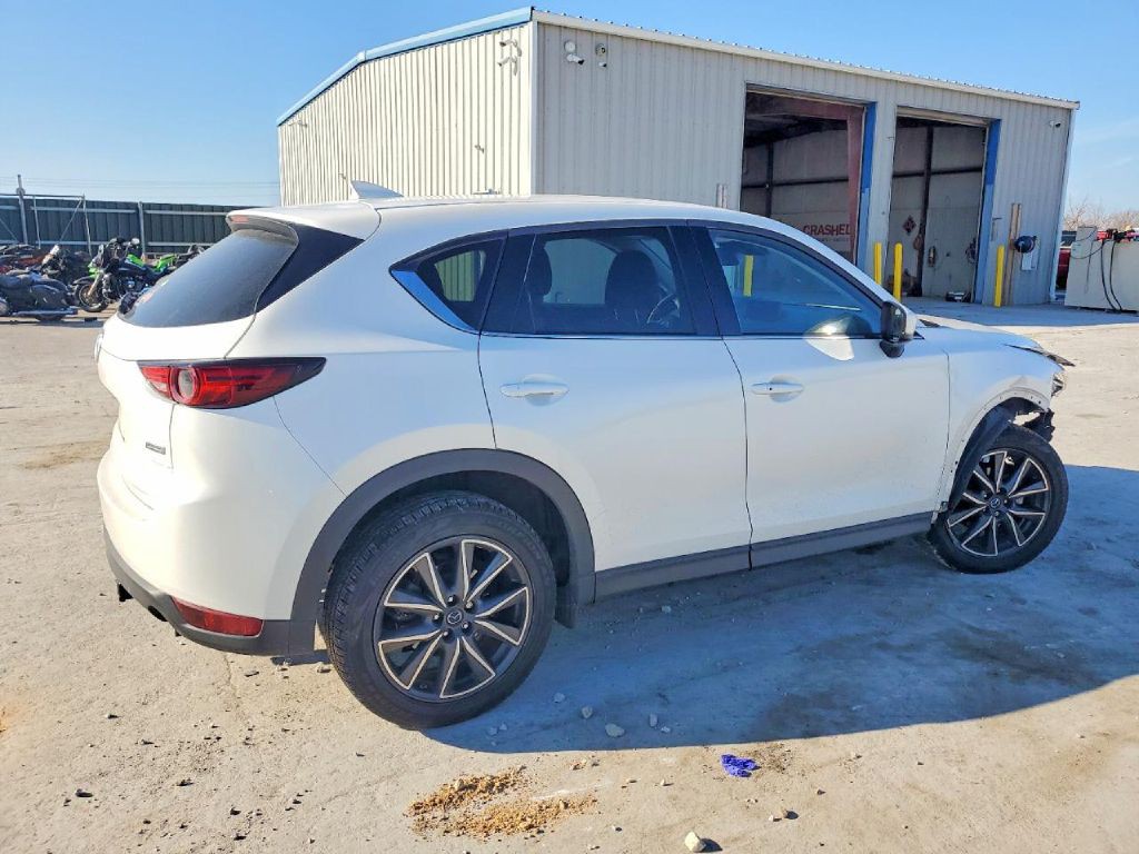 2017 Mazda CX-5 Image 3
