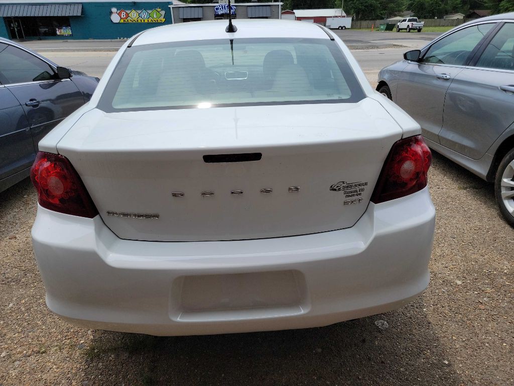 2013 Dodge Avenger Image 5