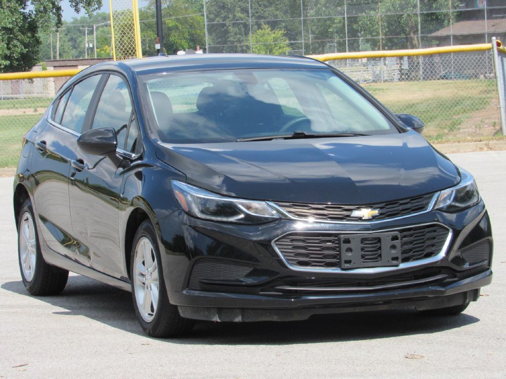 2018 Chevrolet Cruze Image 4