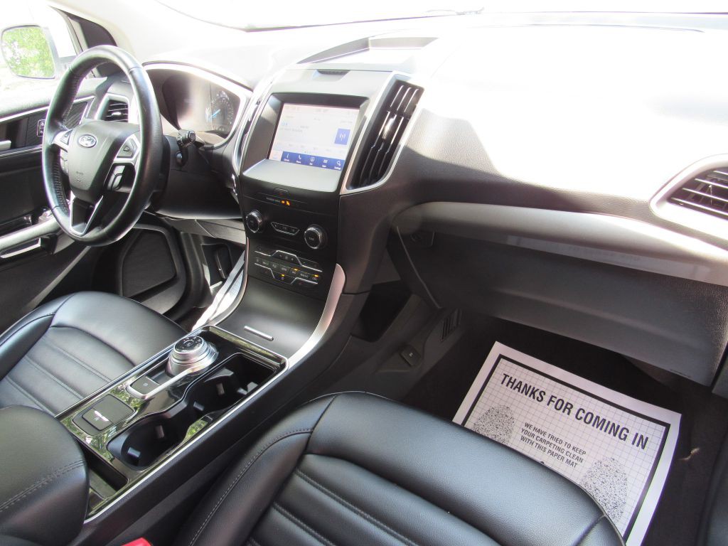 2020 Ford Edge Image 20