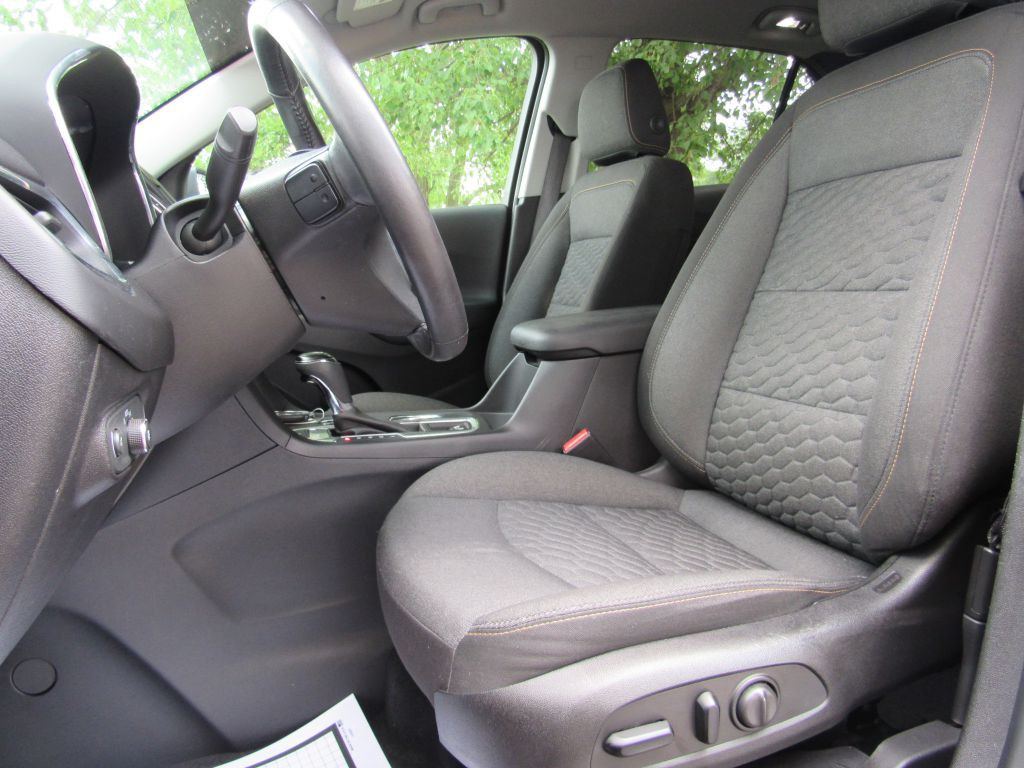 2018 Chevrolet Equinox Image 14