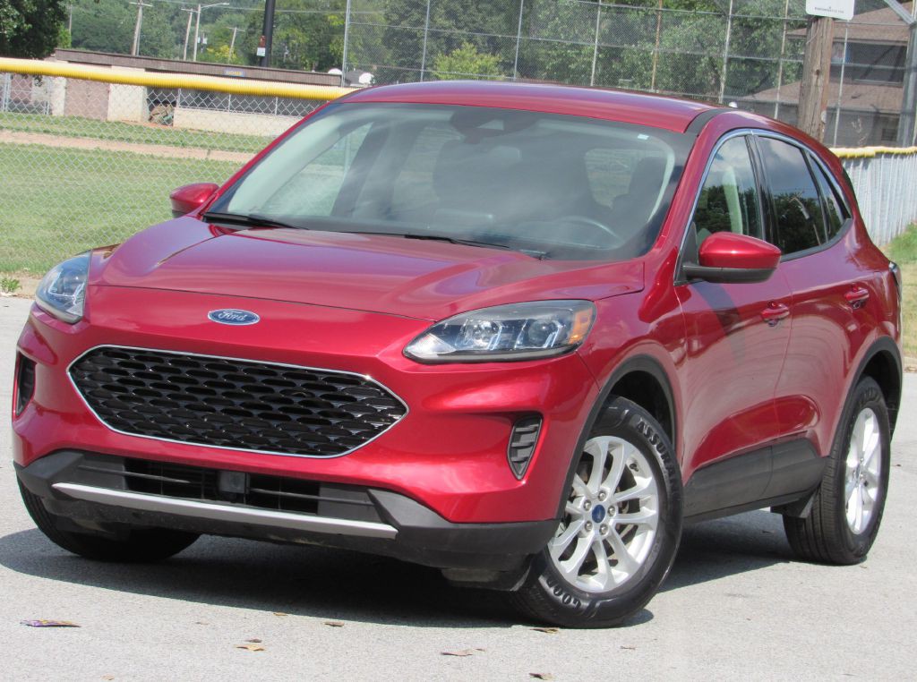 2020 Ford Escape Image 1