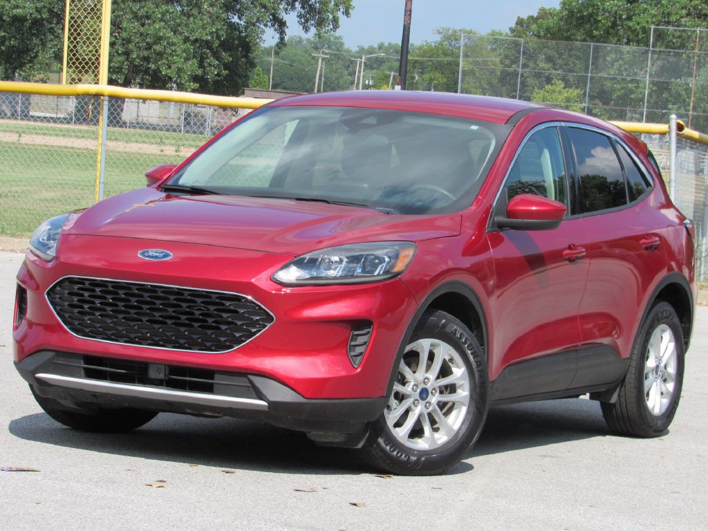 2020 Ford Escape Image 2