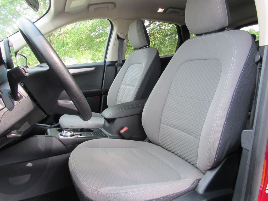 2020 Ford Escape Image 14
