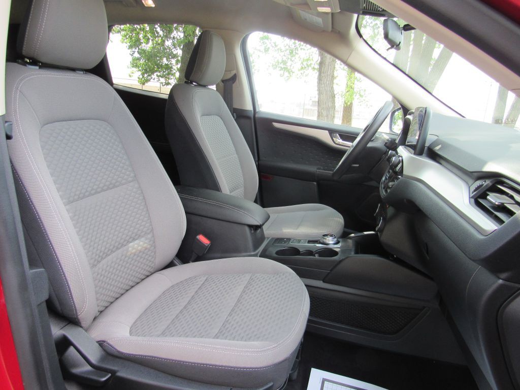 2020 Ford Escape Image 21