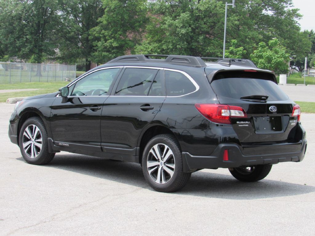 2018 Subaru Outback Image 10
