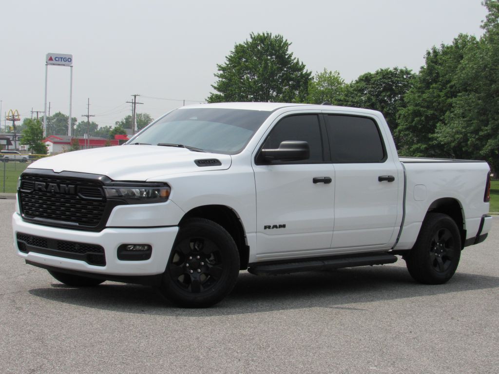 2025 RAM 1500 Image 3