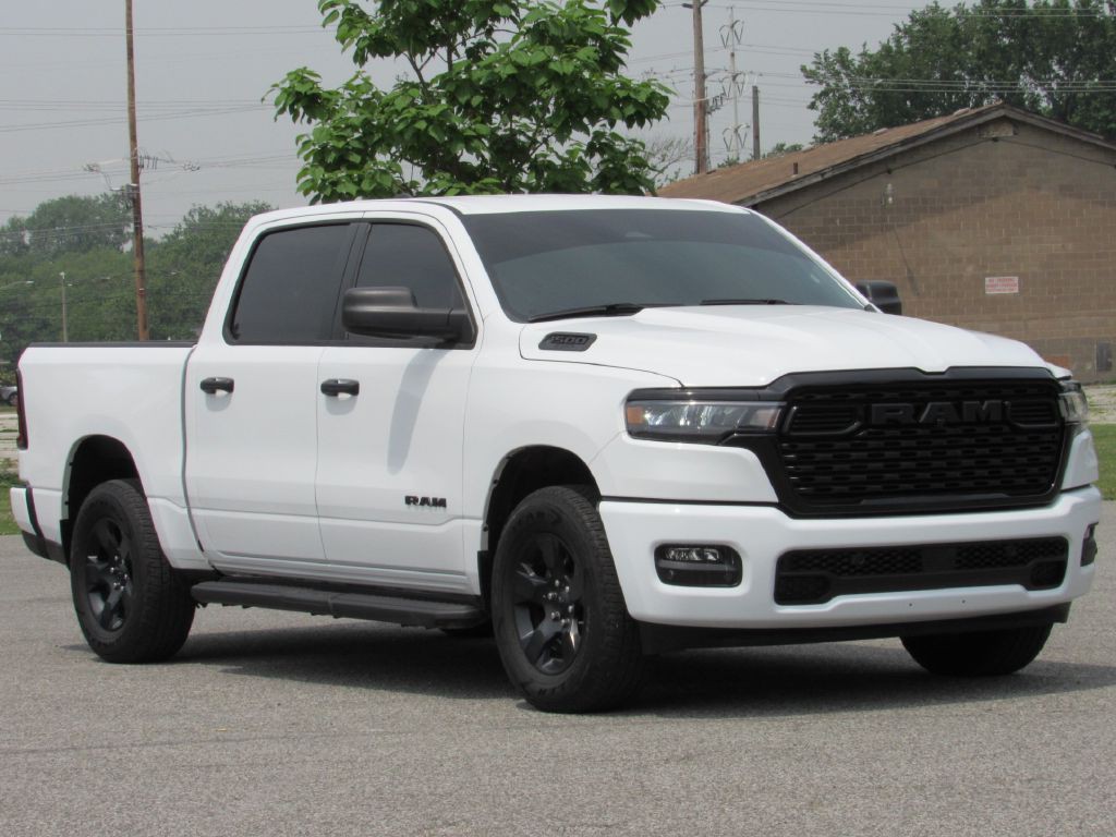 2025 RAM 1500 Image 5