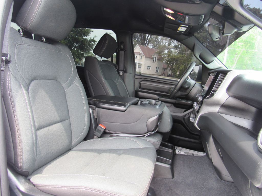 2025 RAM 1500 Image 22