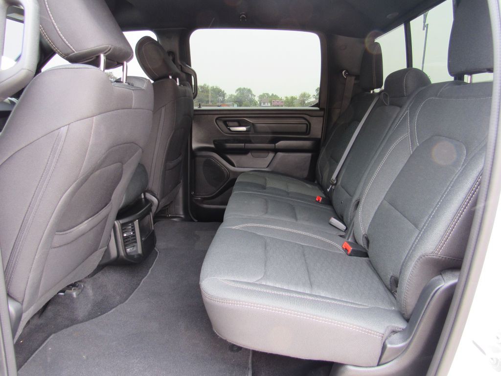 2025 RAM 1500 Image 23