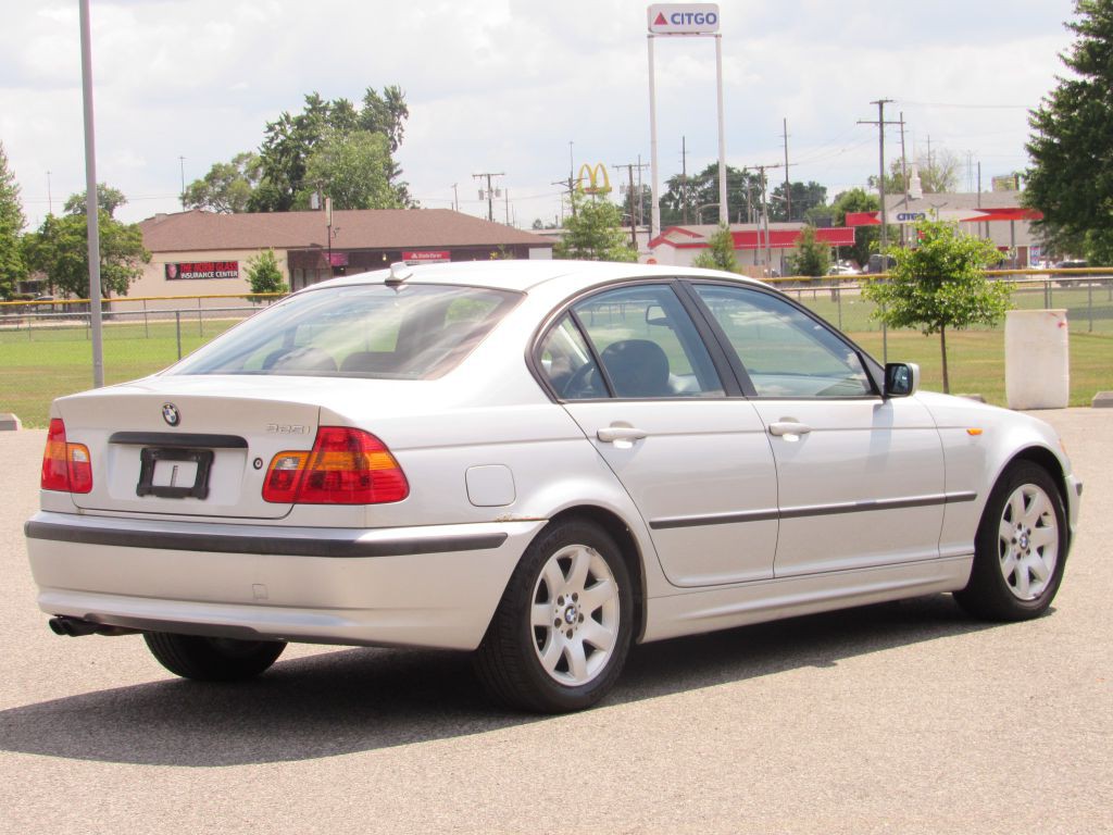 2005 BMW 3 Series Image 8