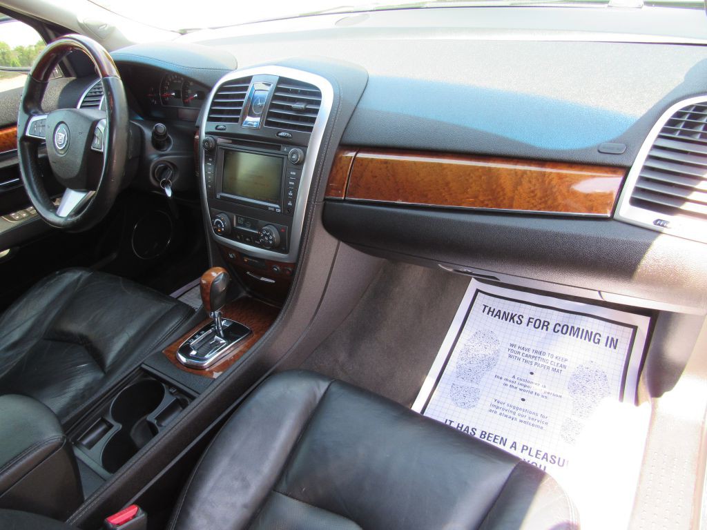 2008 Cadillac SRX Image 22