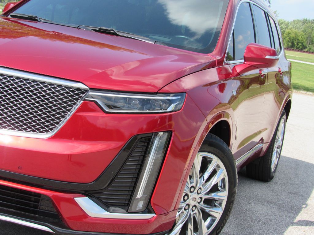2022 Cadillac XT6 Image 3