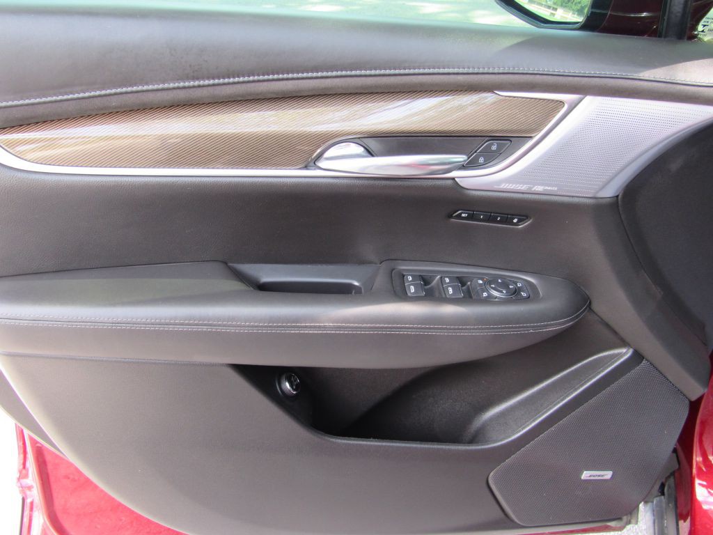 2022 Cadillac XT6 Image 12