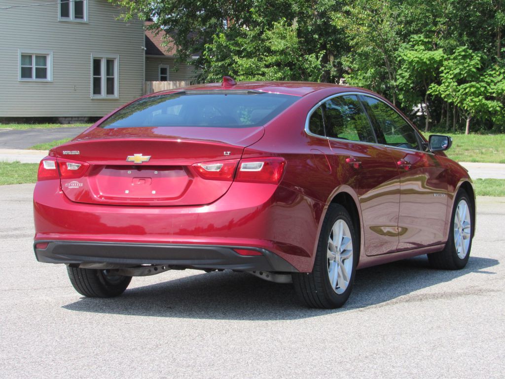 2018 Chevrolet Malibu Image 8