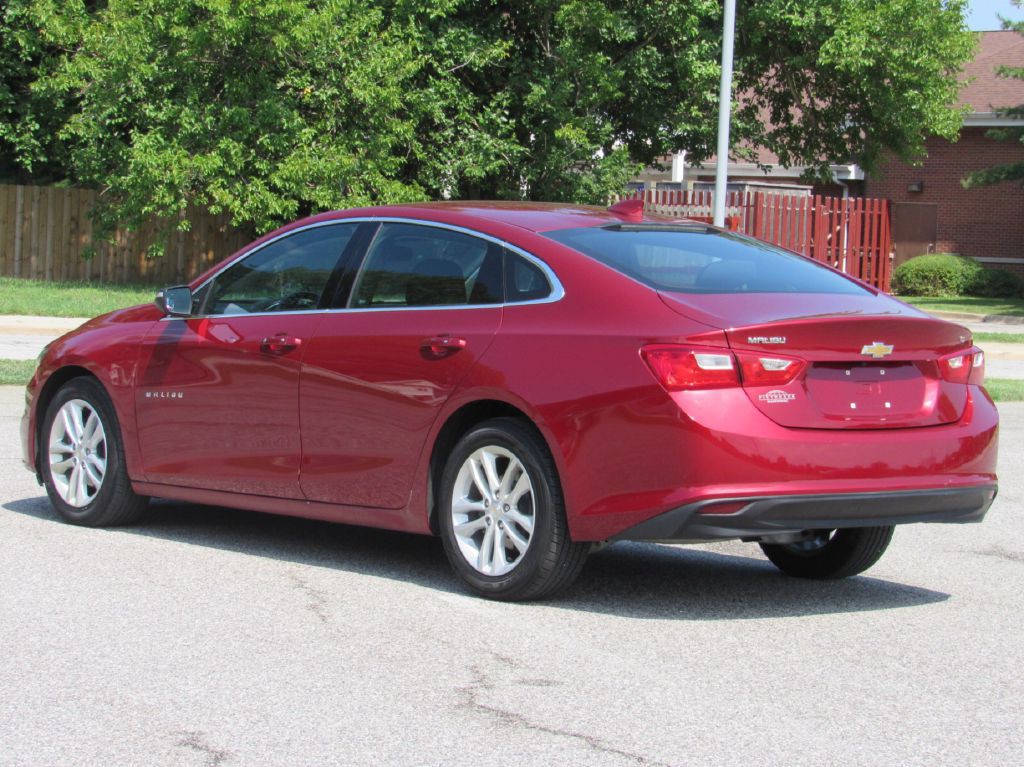 2018 Chevrolet Malibu Image 10