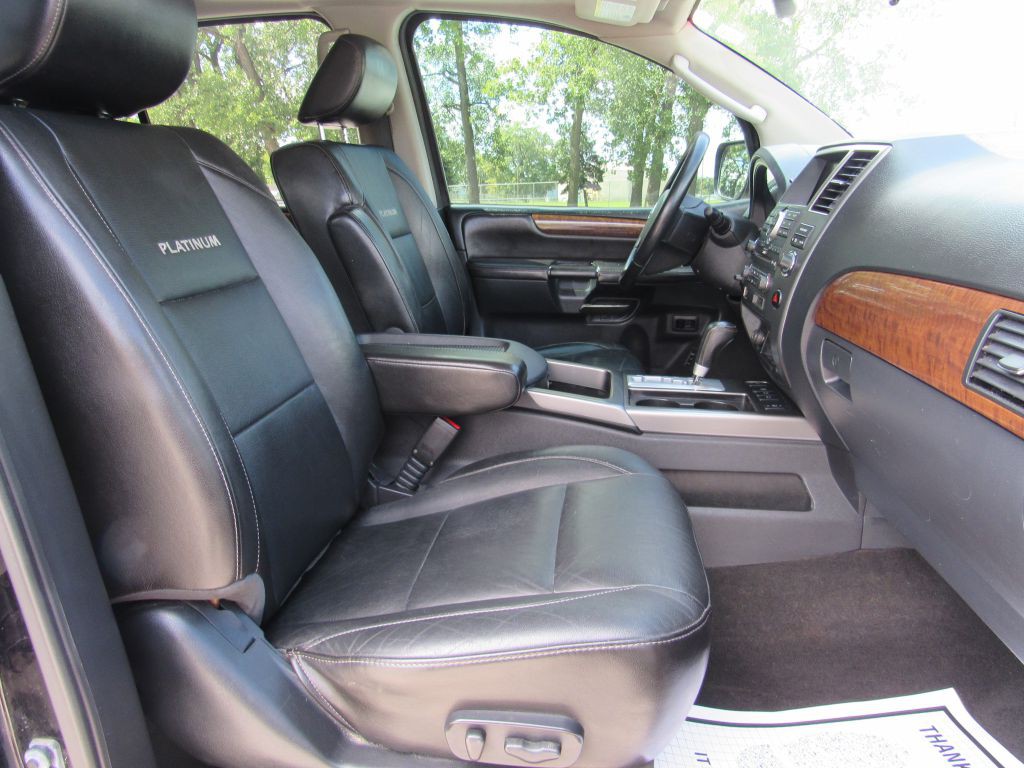 2011 Nissan Armada Image 22