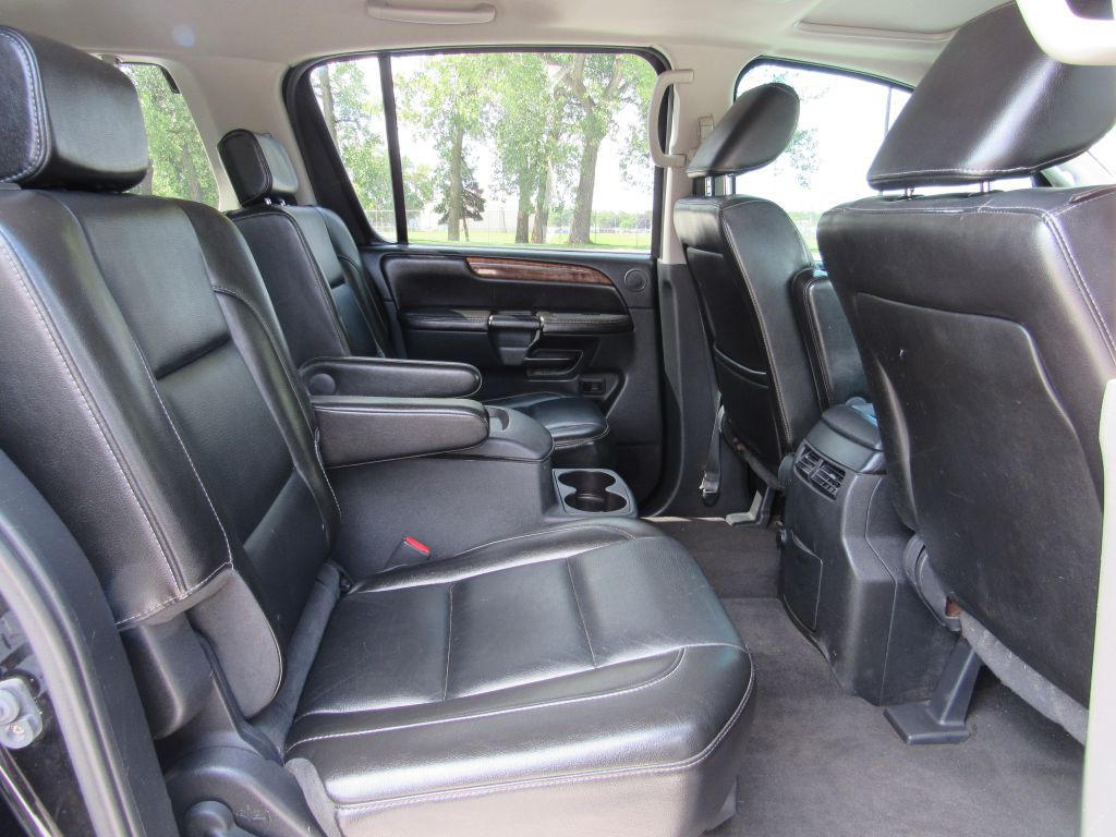 2011 Nissan Armada Image 23