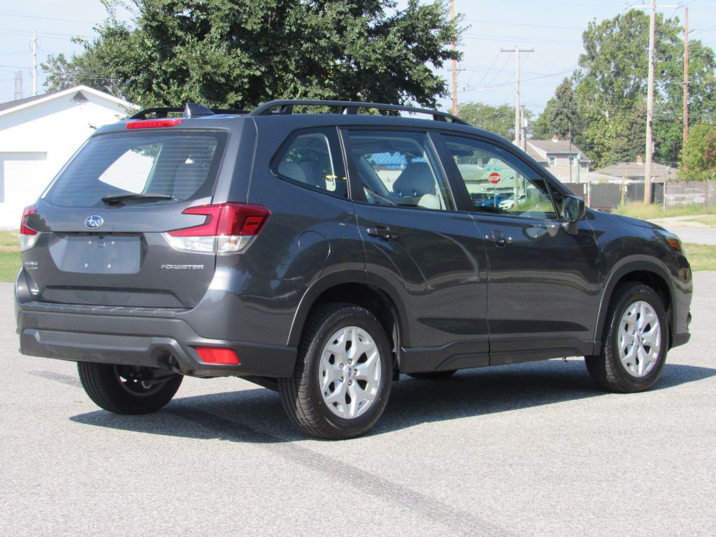 2022 Subaru Forester Image 7