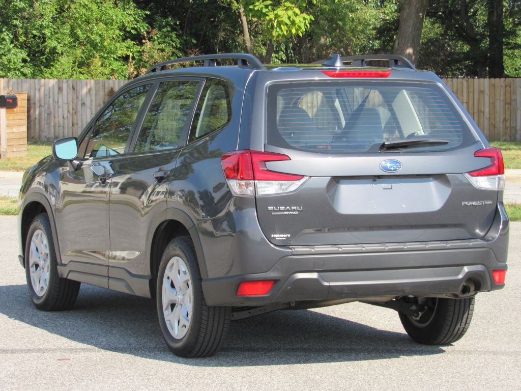 2022 Subaru Forester Image 9