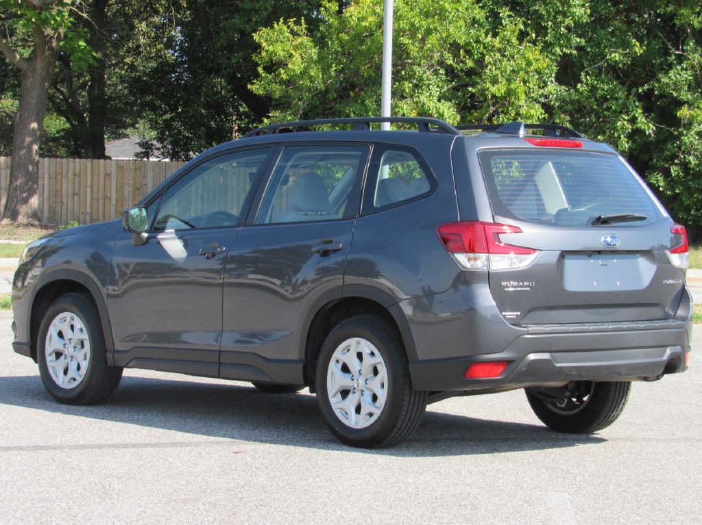 2022 Subaru Forester Image 10