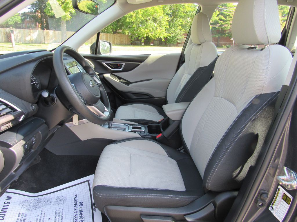 2022 Subaru Forester Image 14