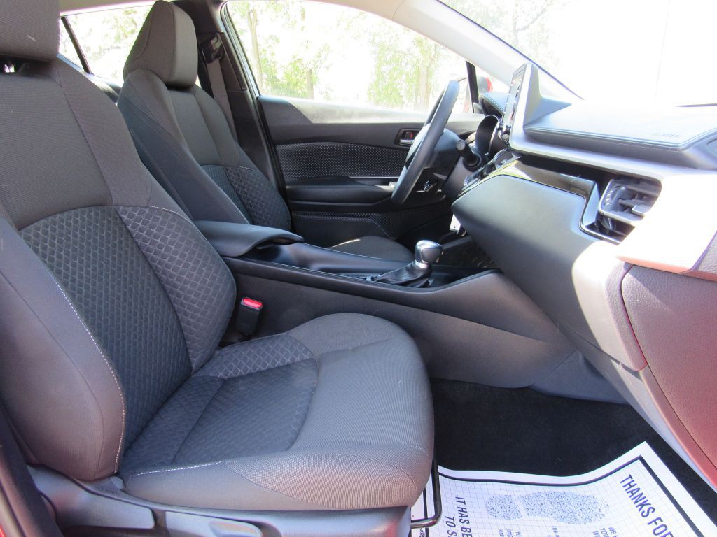 2020 Toyota C-HR Image 22