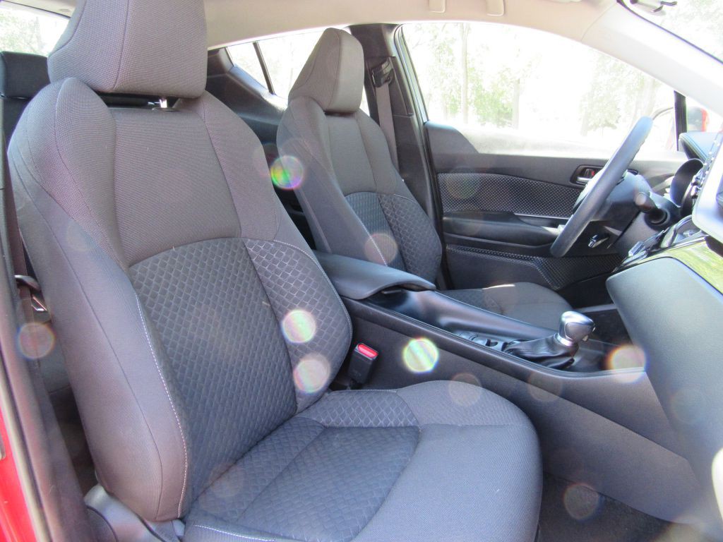 2020 Toyota C-HR Image 23