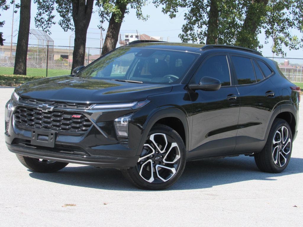 2025 Chevrolet Trax Image 2