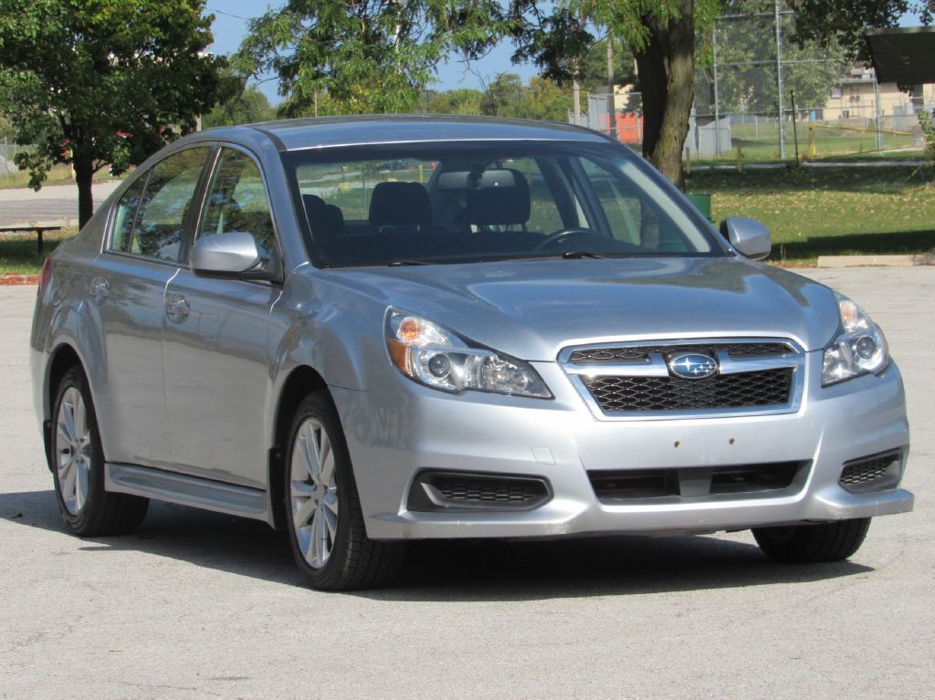 2014 Subaru Legacy Image 4