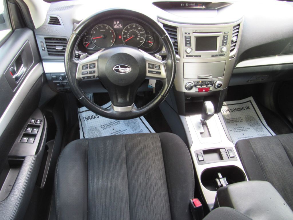 2014 Subaru Legacy Image 15
