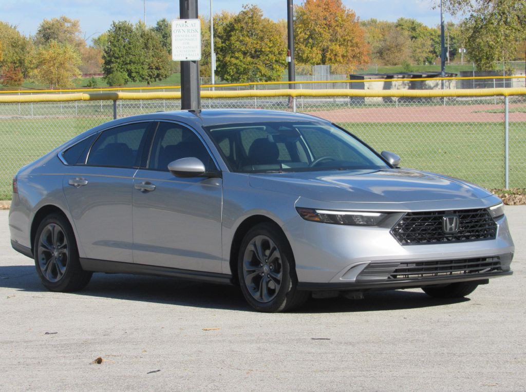 2023 Honda Accord Image 6