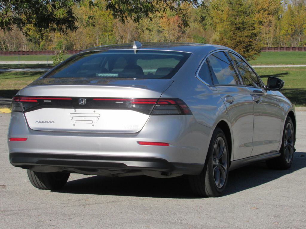 2023 Honda Accord Image 8