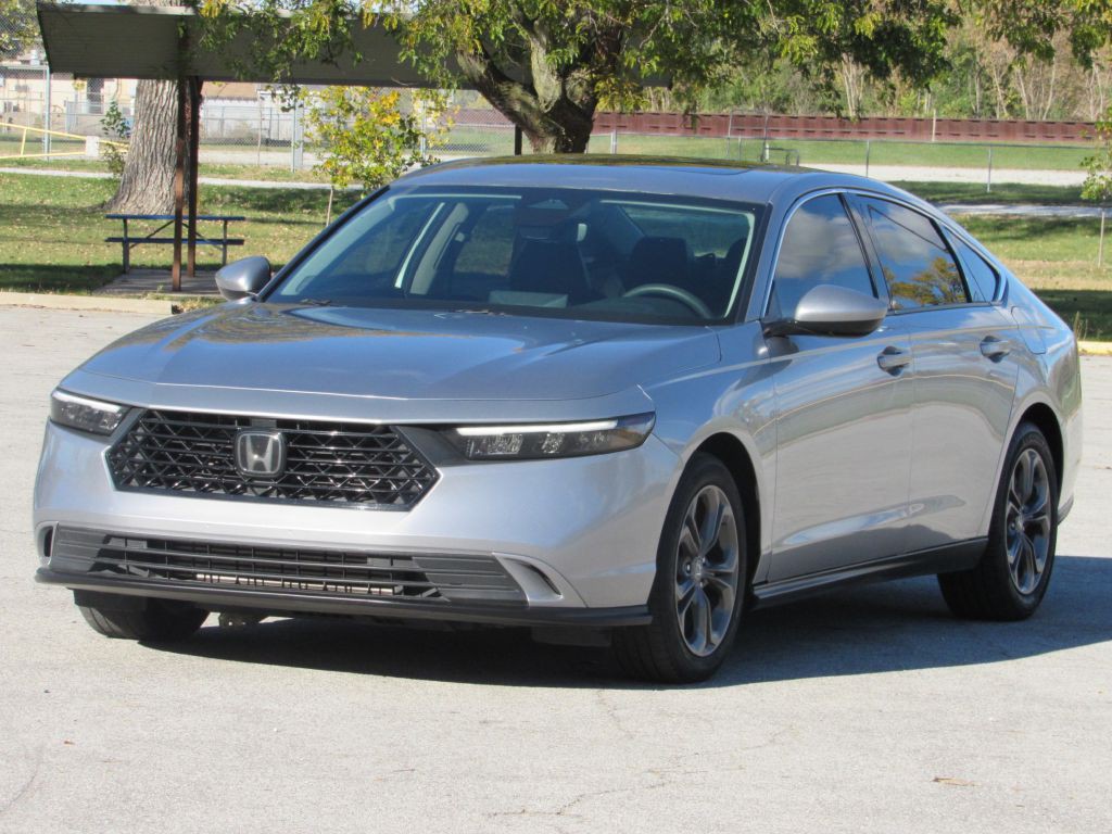 2023 Honda Accord Image 12