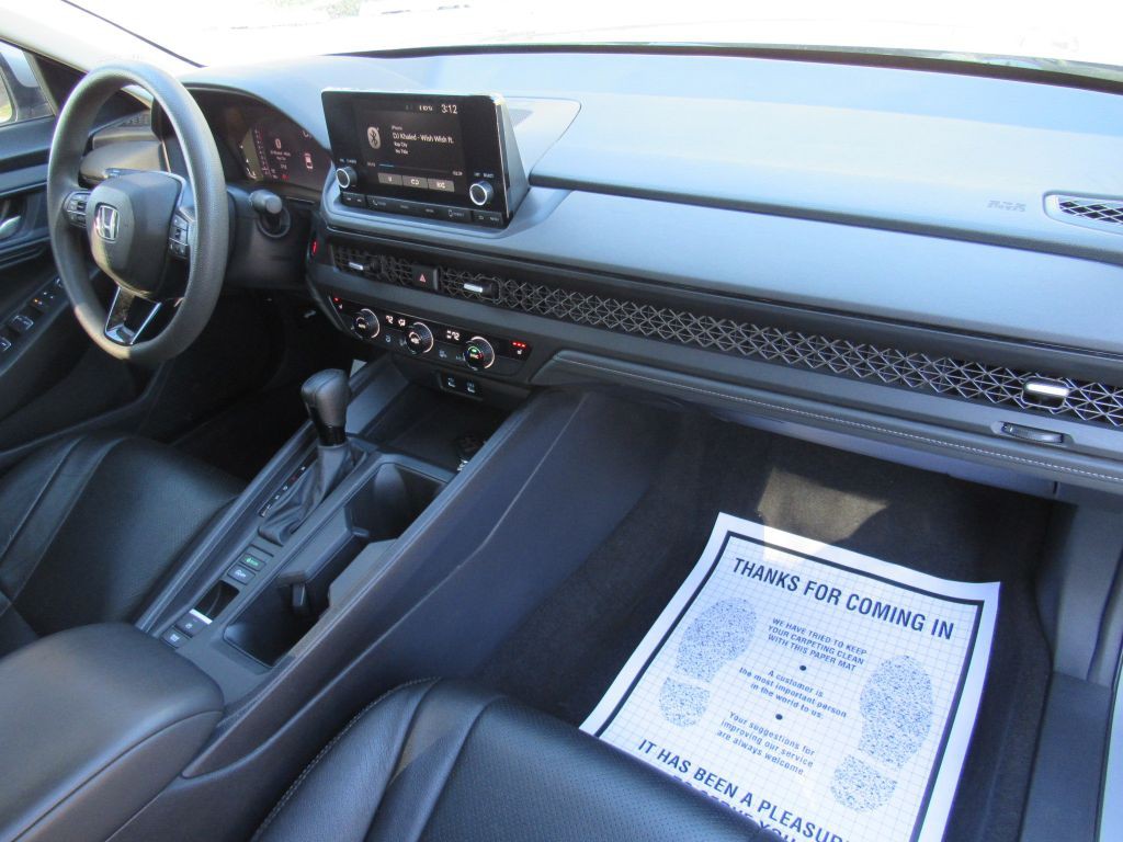 2023 Honda Accord Image 21