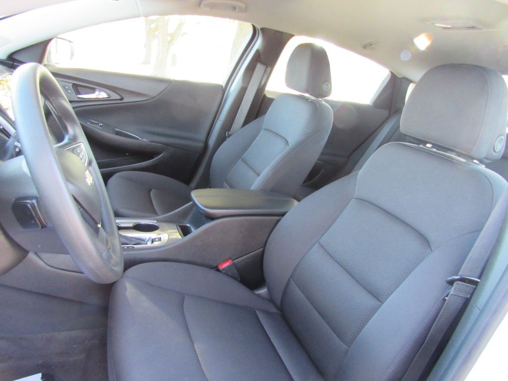 2024 Chevrolet Malibu Image 6