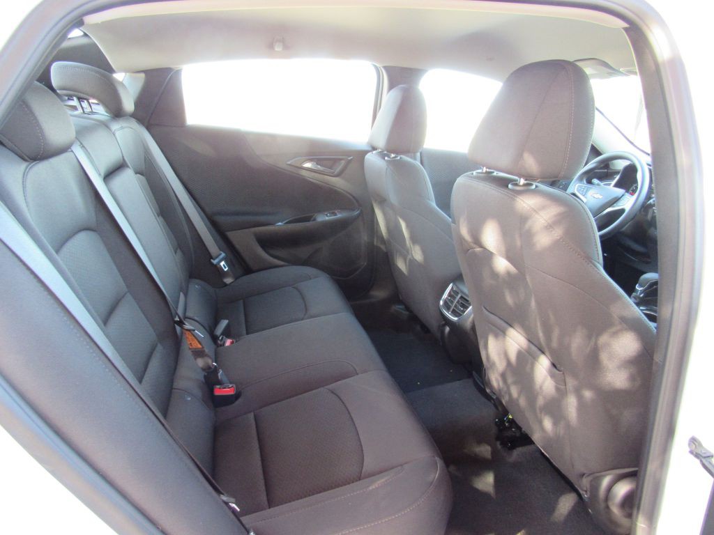 2024 Chevrolet Malibu Image 12