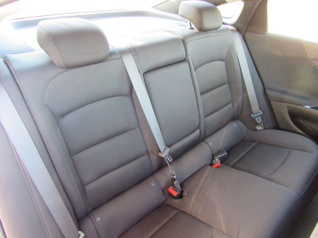 2024 Chevrolet Malibu Image 13