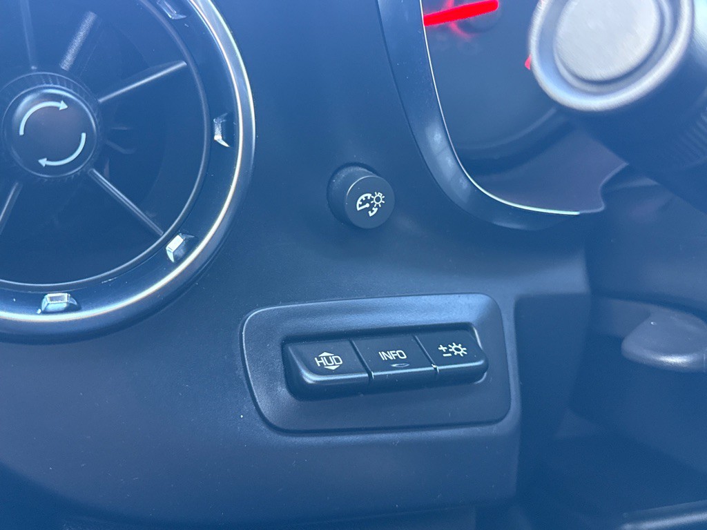 2022 Chevrolet Camaro Image 12