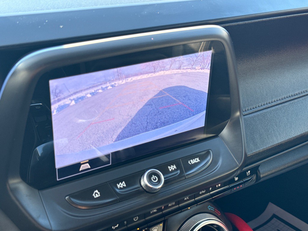 2022 Chevrolet Camaro Image 16