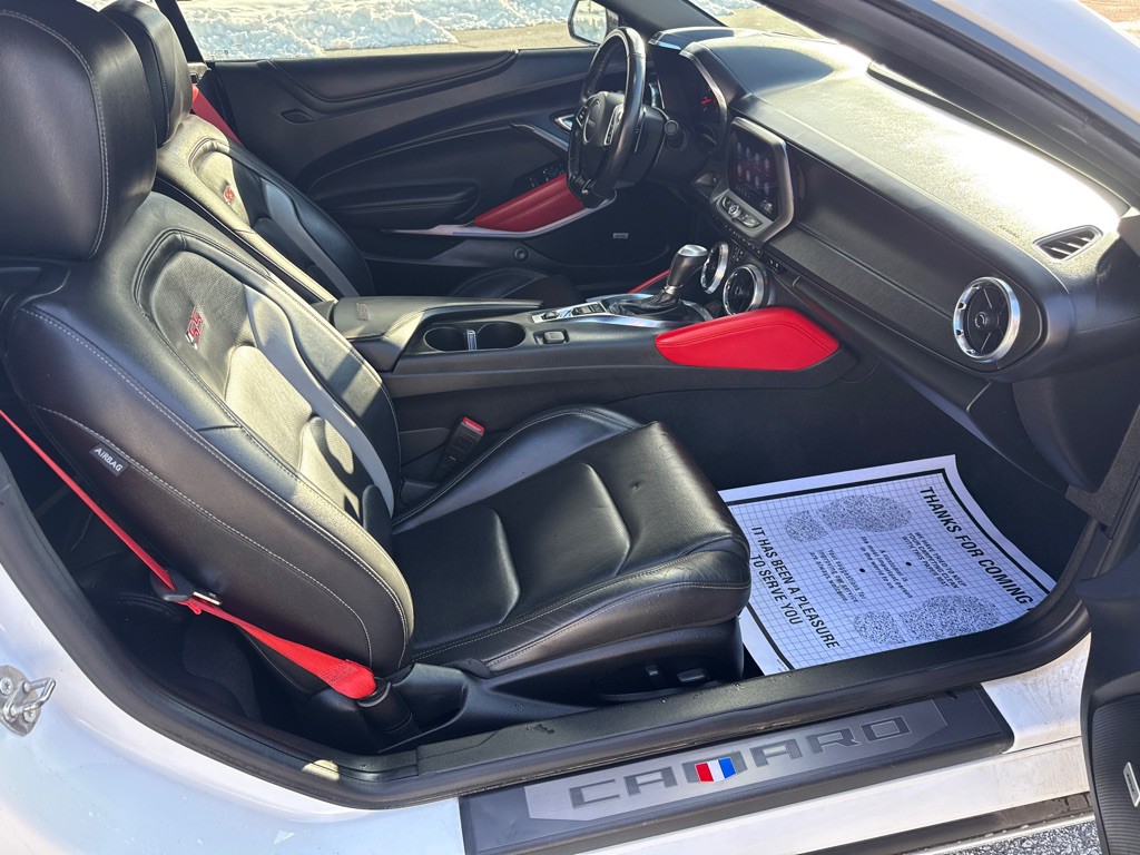 2022 Chevrolet Camaro Image 18