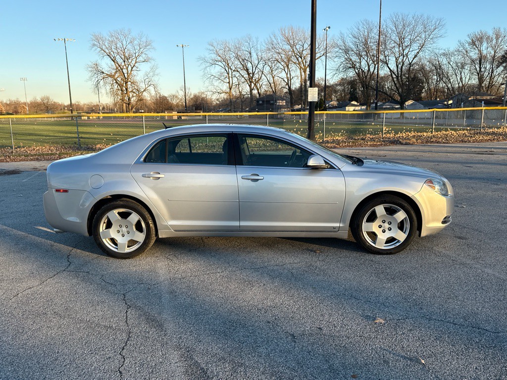 2009 Chevrolet Malibu Image 3