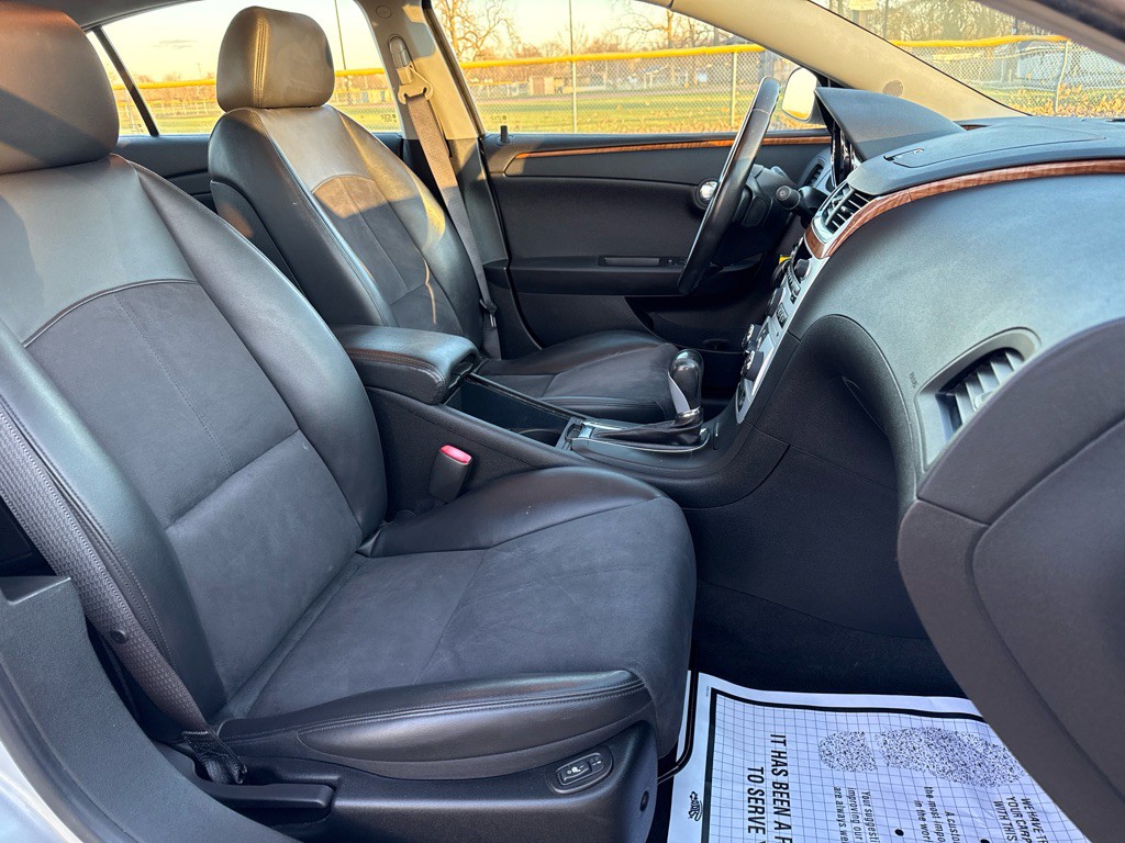 2009 Chevrolet Malibu Image 13